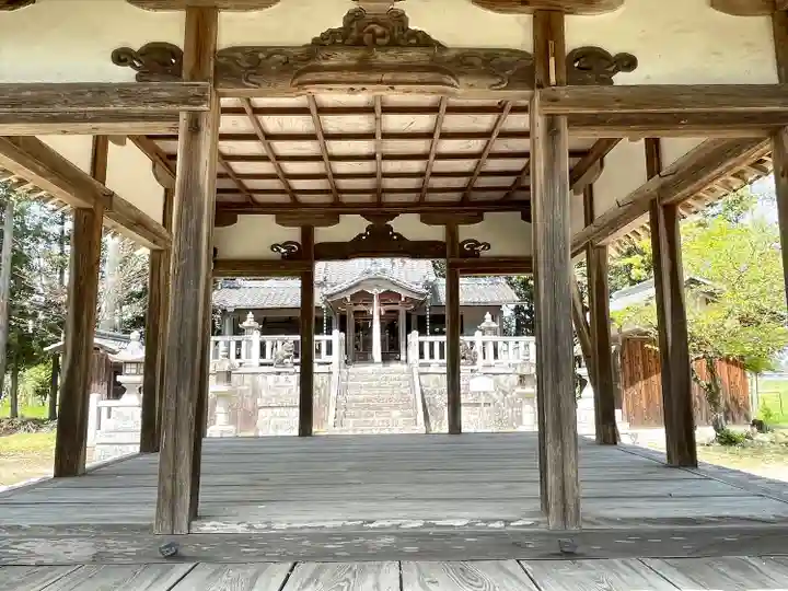 八幡神社の本殿・本堂