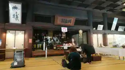 鎮國寺の本殿・本堂