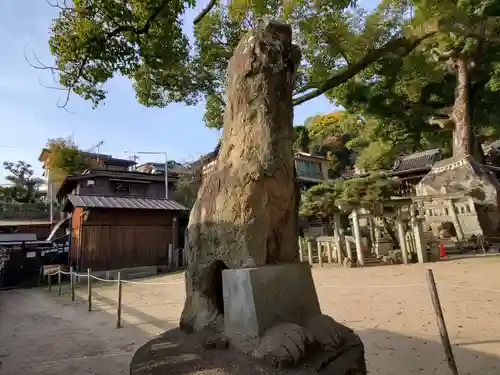 艮神社の狛犬