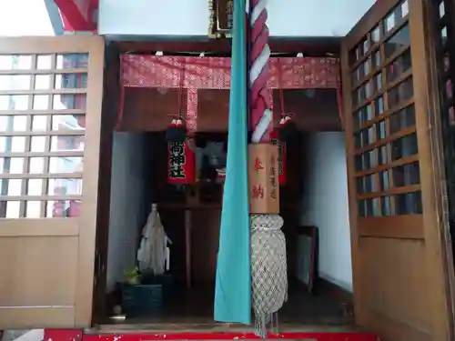 讃岐小白稲荷神社の本殿・本堂