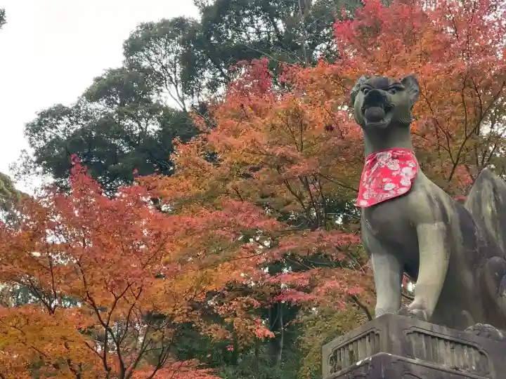 伏見稲荷大社の{uncategorized: "未分類", other: "その他", undefined: "問題あり", building: "その他建物", grave: "お墓", sacred_gate: "鳥居", guardian: "狛犬", statue: "像", buddha: "仏像", history: "歴史", nature: "自然", garden: "庭園", animal: "動物", pagoda: "塔", temizu: "手水舎", mountain_gate: "山門・神門", sanctuary: "本殿・本堂", subordinate: "末社・摂社", art: "芸術", scenery: "景色", jizo: "地蔵", ema: "絵馬", goshuin: "御朱印", omikuji: "おみくじ", items: "授与品その他", amulet: "お守り", goshuincho: "御朱印帳", eats: "食事", festival: "お祭り", votive_dance: "神楽", shichigosan: "七五三参", wedding: "結婚式", experience: "体験その他", initially: "初詣", around: "周辺", anti_infection: "感染症対策"}