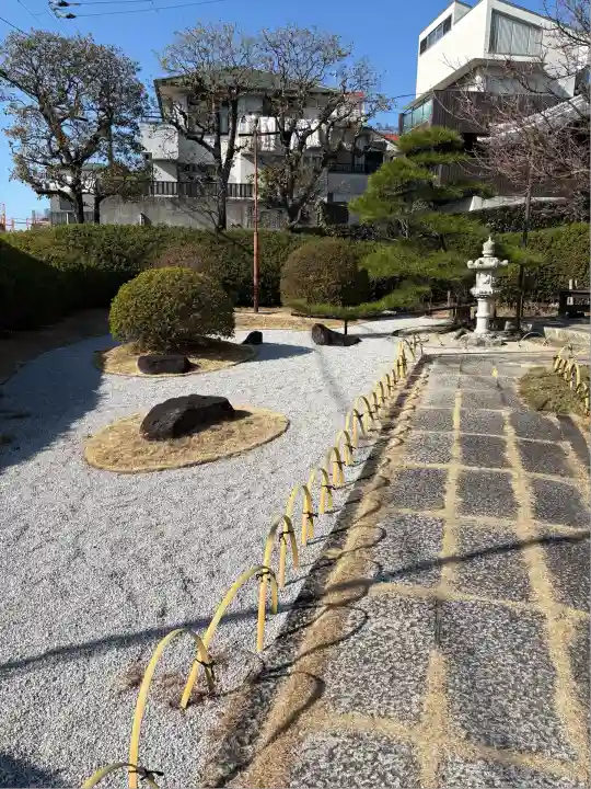 日蓮宗 本松寺の庭園
