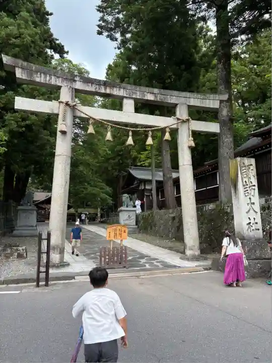 諏訪大社下社春宮(長野県)