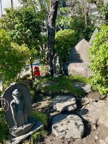 浄正寺の{uncategorized: "未分類", other: "その他", undefined: "問題あり", building: "その他建物", grave: "お墓", sacred_gate: "鳥居", guardian: "狛犬", statue: "像", buddha: "仏像", history: "歴史", nature: "自然", garden: "庭園", animal: "動物", pagoda: "塔", temizu: "手水舎", mountain_gate: "山門・神門", sanctuary: "本殿・本堂", subordinate: "末社・摂社", art: "芸術", scenery: "景色", jizo: "地蔵", ema: "絵馬", goshuin: "御朱印", omikuji: "おみくじ", items: "授与品その他", amulet: "お守り", goshuincho: "御朱印帳", eats: "食事", festival: "お祭り", votive_dance: "神楽", shichigosan: "七五三参", wedding: "結婚式", experience: "体験その他", initially: "初詣", around: "周辺", anti_infection: "感染症対策"}