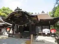 武田神社の本殿・本堂