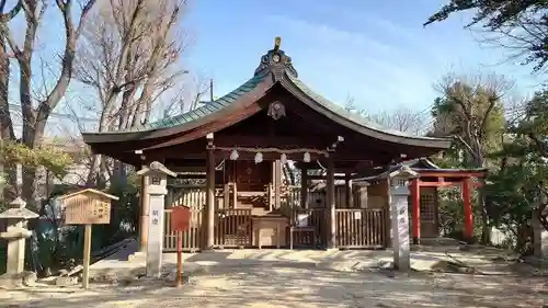 名次神社の本殿・本堂