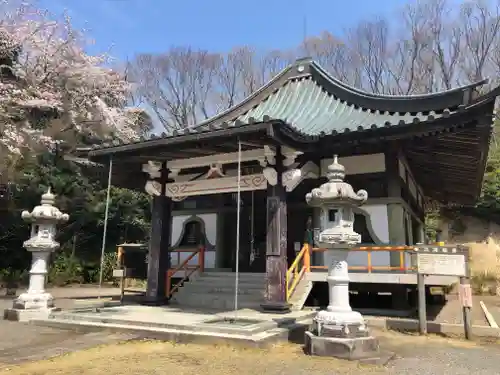 清滝寺の本殿・本堂