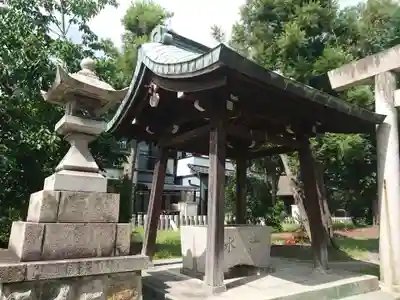 稲荷社（上条）の手水舎