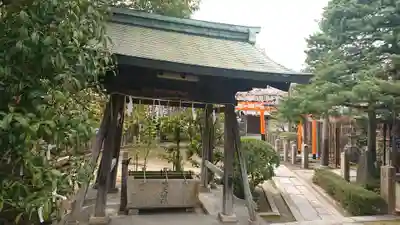 剣神社の手水舎