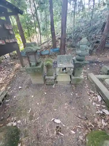 八雲稲荷神社の末社