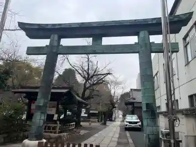 名古屋東照宮の{uncategorized: "未分類", other: "その他", undefined: "問題あり", building: "その他建物", grave: "お墓", sacred_gate: "鳥居", guardian: "狛犬", statue: "像", buddha: "仏像", history: "歴史", nature: "自然", garden: "庭園", animal: "動物", pagoda: "塔", temizu: "手水舎", mountain_gate: "山門・神門", sanctuary: "本殿・本堂", subordinate: "末社・摂社", art: "芸術", scenery: "景色", jizo: "地蔵", ema: "絵馬", goshuin: "御朱印", omikuji: "おみくじ", items: "授与品その他", amulet: "お守り", goshuincho: "御朱印帳", eats: "食事", festival: "お祭り", votive_dance: "神楽", shichigosan: "七五三参", wedding: "結婚式", experience: "体験その他", initially: "初詣", around: "周辺", anti_infection: "感染症対策"}
