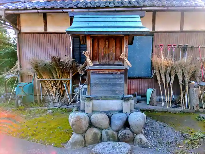 八劔神社の末社・摂社
