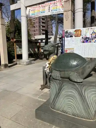 亀有香取神社の{uncategorized: "未分類", other: "その他", undefined: "問題あり", building: "その他建物", grave: "お墓", sacred_gate: "鳥居", guardian: "狛犬", statue: "像", buddha: "仏像", history: "歴史", nature: "自然", garden: "庭園", animal: "動物", pagoda: "塔", temizu: "手水舎", mountain_gate: "山門・神門", sanctuary: "本殿・本堂", subordinate: "末社・摂社", art: "芸術", scenery: "景色", jizo: "地蔵", ema: "絵馬", goshuin: "御朱印", omikuji: "おみくじ", items: "授与品その他", amulet: "お守り", goshuincho: "御朱印帳", eats: "食事", festival: "お祭り", votive_dance: "神楽", shichigosan: "七五三参", wedding: "結婚式", experience: "体験その他", initially: "初詣", around: "周辺", anti_infection: "感染症対策"}