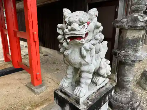 八幡神社の狛犬