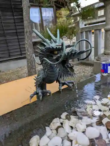 函館八幡宮の{uncategorized: "未分類", other: "その他", undefined: "問題あり", building: "その他建物", grave: "お墓", sacred_gate: "鳥居", guardian: "狛犬", statue: "像", buddha: "仏像", history: "歴史", nature: "自然", garden: "庭園", animal: "動物", pagoda: "塔", temizu: "手水舎", mountain_gate: "山門・神門", sanctuary: "本殿・本堂", subordinate: "末社・摂社", art: "芸術", scenery: "景色", jizo: "地蔵", ema: "絵馬", goshuin: "御朱印", omikuji: "おみくじ", items: "授与品その他", amulet: "お守り", goshuincho: "御朱印帳", eats: "食事", festival: "お祭り", votive_dance: "神楽", shichigosan: "七五三参", wedding: "結婚式", experience: "体験その他", initially: "初詣", around: "周辺", anti_infection: "感染症対策"}