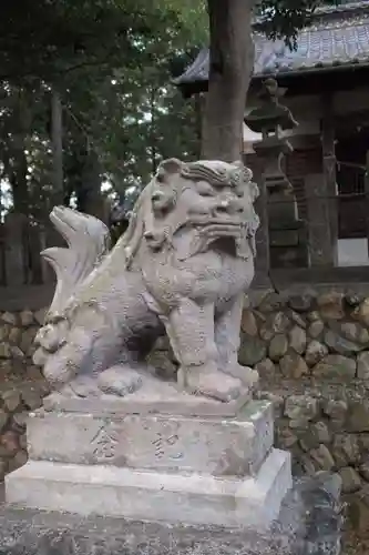 月輪神社の狛犬