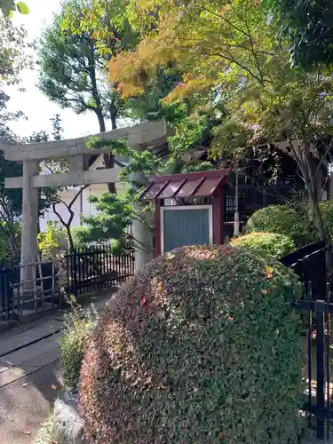 白山神社の鳥居