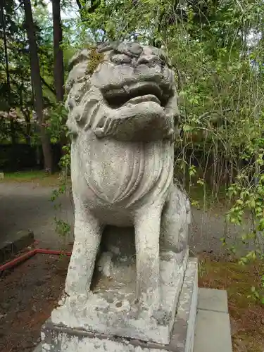 山中浅間神社の狛犬