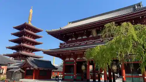 浅草寺の山門