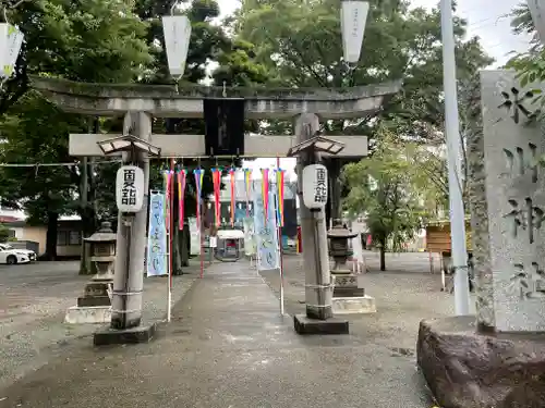 相模原氷川神社の鳥居