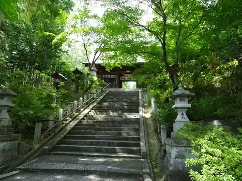 二本松神社の山門・神門