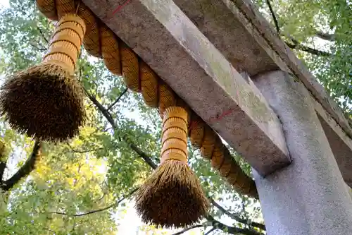 泉穴師神社のその他建物