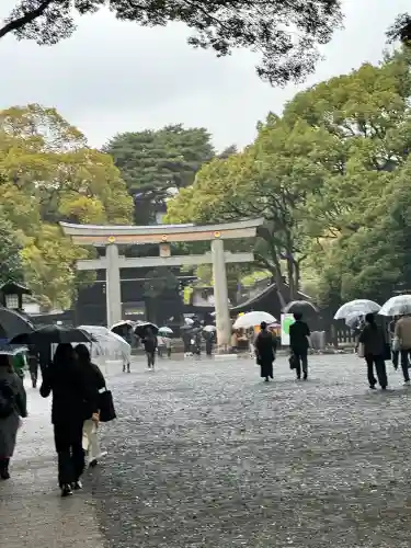 明治神宮の{uncategorized: "未分類", other: "その他", undefined: "問題あり", building: "その他建物", grave: "お墓", sacred_gate: "鳥居", guardian: "狛犬", statue: "像", buddha: "仏像", history: "歴史", nature: "自然", garden: "庭園", animal: "動物", pagoda: "塔", temizu: "手水舎", mountain_gate: "山門・神門", sanctuary: "本殿・本堂", subordinate: "末社・摂社", art: "芸術", scenery: "景色", jizo: "地蔵", ema: "絵馬", goshuin: "御朱印", omikuji: "おみくじ", items: "授与品その他", amulet: "お守り", goshuincho: "御朱印帳", eats: "食事", festival: "お祭り", votive_dance: "神楽", shichigosan: "七五三参", wedding: "結婚式", experience: "体験その他", initially: "初詣", around: "周辺", anti_infection: "感染症対策"}