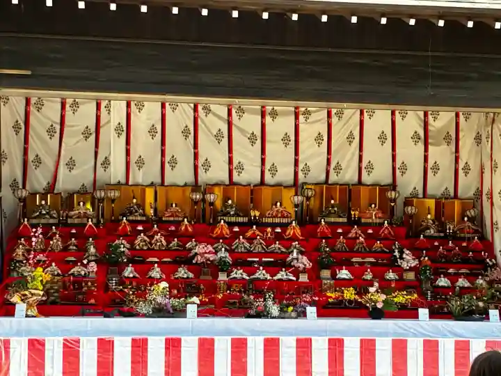 座間神社の{uncategorized: "未分類", other: "その他", undefined: "問題あり", building: "その他建物", grave: "お墓", sacred_gate: "鳥居", guardian: "狛犬", statue: "像", buddha: "仏像", history: "歴史", nature: "自然", garden: "庭園", animal: "動物", pagoda: "塔", temizu: "手水舎", mountain_gate: "山門・神門", sanctuary: "本殿・本堂", subordinate: "末社・摂社", art: "芸術", scenery: "景色", jizo: "地蔵", ema: "絵馬", goshuin: "御朱印", omikuji: "おみくじ", items: "授与品その他", amulet: "お守り", goshuincho: "御朱印帳", eats: "食事", festival: "お祭り", votive_dance: "神楽", shichigosan: "七五三参", wedding: "結婚式", experience: "体験その他", initially: "初詣", around: "周辺", anti_infection: "感染症対策"}
