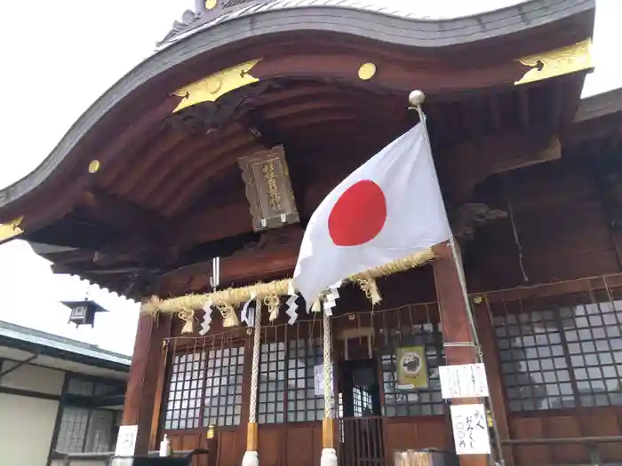 杉杜白髭神社の本殿