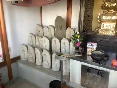 小原千体地蔵堂 小原観音堂・弘法堂の地蔵