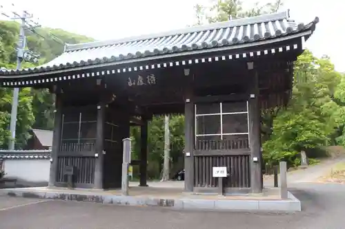 切幡寺の山門