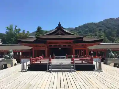 厳島神社の本殿・本堂