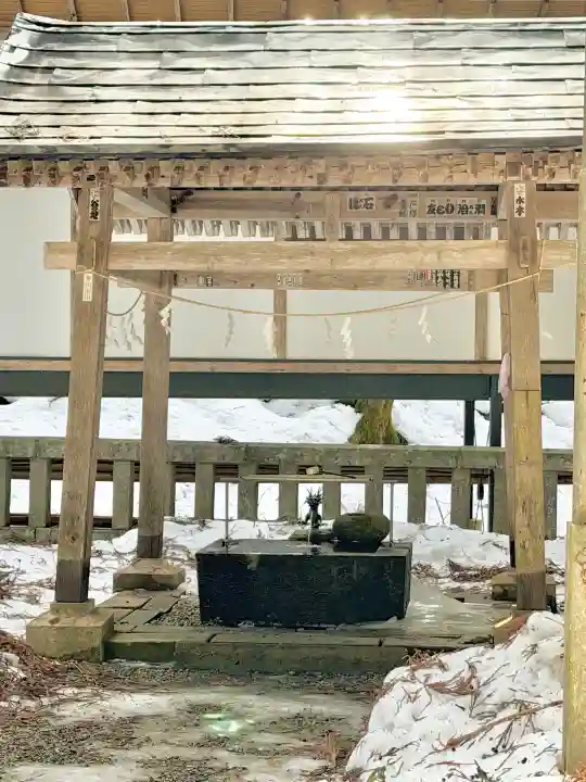 早池峯神社の{uncategorized: "未分類", other: "その他", undefined: "問題あり", building: "その他建物", grave: "お墓", sacred_gate: "鳥居", guardian: "狛犬", statue: "像", buddha: "仏像", history: "歴史", nature: "自然", garden: "庭園", animal: "動物", pagoda: "塔", temizu: "手水舎", mountain_gate: "山門・神門", sanctuary: "本殿・本堂", subordinate: "末社・摂社", art: "芸術", scenery: "景色", jizo: "地蔵", ema: "絵馬", goshuin: "御朱印", omikuji: "おみくじ", items: "授与品その他", amulet: "お守り", goshuincho: "御朱印帳", eats: "食事", festival: "お祭り", votive_dance: "神楽", shichigosan: "七五三参", wedding: "結婚式", experience: "体験その他", initially: "初詣", around: "周辺", anti_infection: "感染症対策"}