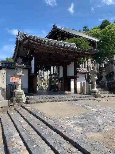 東大寺二月堂の山門