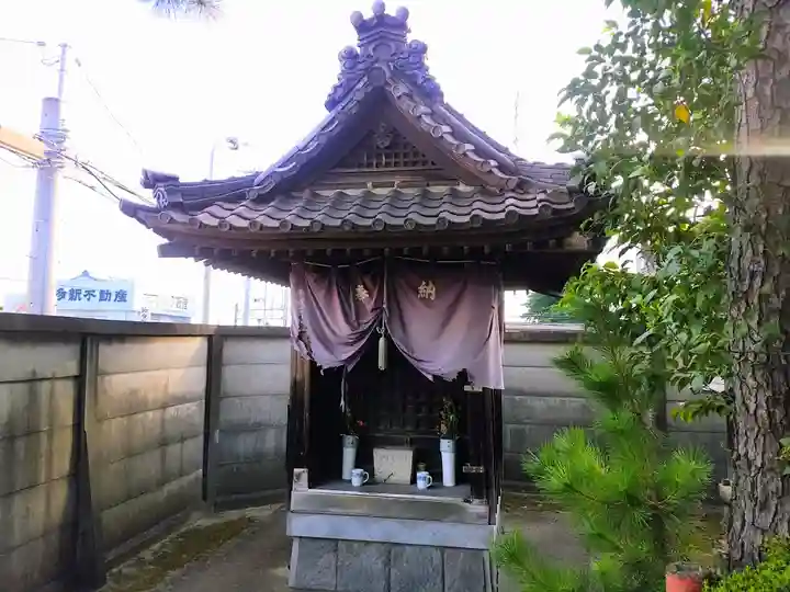 薬師堂の本殿・本堂