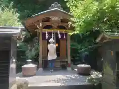 銭洗弁財天宇賀福神社(神奈川県)