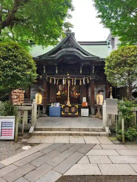 小野照崎神社の{uncategorized: "未分類", other: "その他", undefined: "問題あり", building: "その他建物", grave: "お墓", sacred_gate: "鳥居", guardian: "狛犬", statue: "像", buddha: "仏像", history: "歴史", nature: "自然", garden: "庭園", animal: "動物", pagoda: "塔", temizu: "手水舎", mountain_gate: "山門・神門", sanctuary: "本殿・本堂", subordinate: "末社・摂社", art: "芸術", scenery: "景色", jizo: "地蔵", ema: "絵馬", goshuin: "御朱印", omikuji: "おみくじ", items: "授与品その他", amulet: "お守り", goshuincho: "御朱印帳", eats: "食事", festival: "お祭り", votive_dance: "神楽", shichigosan: "七五三参", wedding: "結婚式", experience: "体験その他", initially: "初詣", around: "周辺", anti_infection: "感染症対策"}