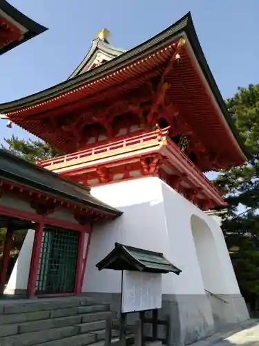 赤間神宮の山門・神門