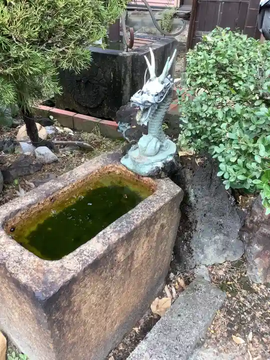 西光寺の手水舎
