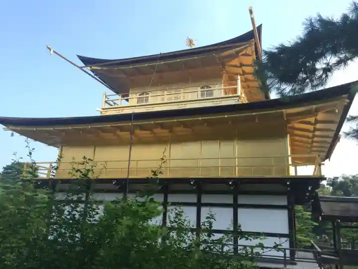 鹿苑寺(金閣寺)の{uncategorized: "未分類", other: "その他", undefined: "問題あり", building: "その他建物", grave: "お墓", sacred_gate: "鳥居", guardian: "狛犬", statue: "像", buddha: "仏像", history: "歴史", nature: "自然", garden: "庭園", animal: "動物", pagoda: "塔", temizu: "手水舎", mountain_gate: "山門・神門", sanctuary: "本殿・本堂", subordinate: "末社・摂社", art: "芸術", scenery: "景色", jizo: "地蔵", ema: "絵馬", goshuin: "御朱印", omikuji: "おみくじ", items: "授与品その他", amulet: "お守り", goshuincho: "御朱印帳", eats: "食事", festival: "お祭り", votive_dance: "神楽", shichigosan: "七五三参", wedding: "結婚式", experience: "体験その他", initially: "初詣", around: "周辺", anti_infection: "感染症対策"}