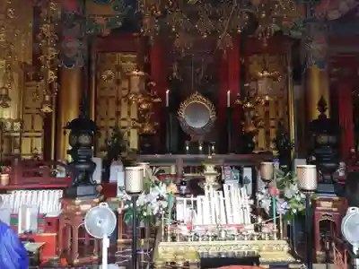 勝尾寺の本殿・本堂