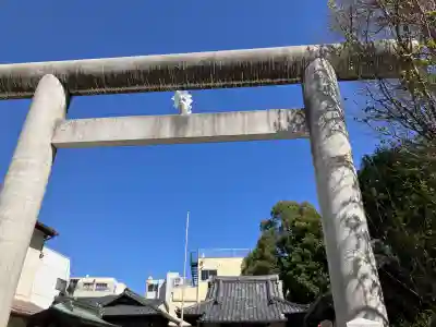 池袋御嶽神社の{uncategorized: "未分類", other: "その他", undefined: "問題あり", building: "その他建物", grave: "お墓", sacred_gate: "鳥居", guardian: "狛犬", statue: "像", buddha: "仏像", history: "歴史", nature: "自然", garden: "庭園", animal: "動物", pagoda: "塔", temizu: "手水舎", mountain_gate: "山門・神門", sanctuary: "本殿・本堂", subordinate: "末社・摂社", art: "芸術", scenery: "景色", jizo: "地蔵", ema: "絵馬", goshuin: "御朱印", omikuji: "おみくじ", items: "授与品その他", amulet: "お守り", goshuincho: "御朱印帳", eats: "食事", festival: "お祭り", votive_dance: "神楽", shichigosan: "七五三参", wedding: "結婚式", experience: "体験その他", initially: "初詣", around: "周辺", anti_infection: "感染症対策"}