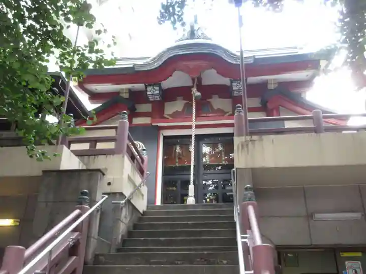 誕生八幡神社の本殿・本堂