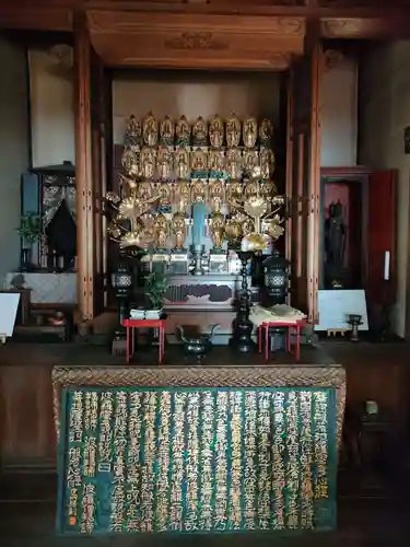 吸湖山　青岸寺の仏像