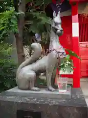 装束稲荷神社（王子稲荷神社境外摂社）の狛犬