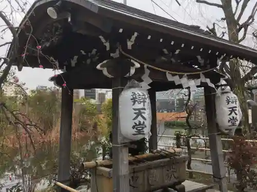 寛永寺不忍池弁天堂の手水舎