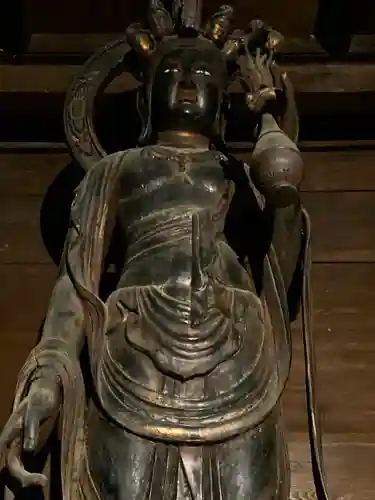 仏法紹隆寺の仏像