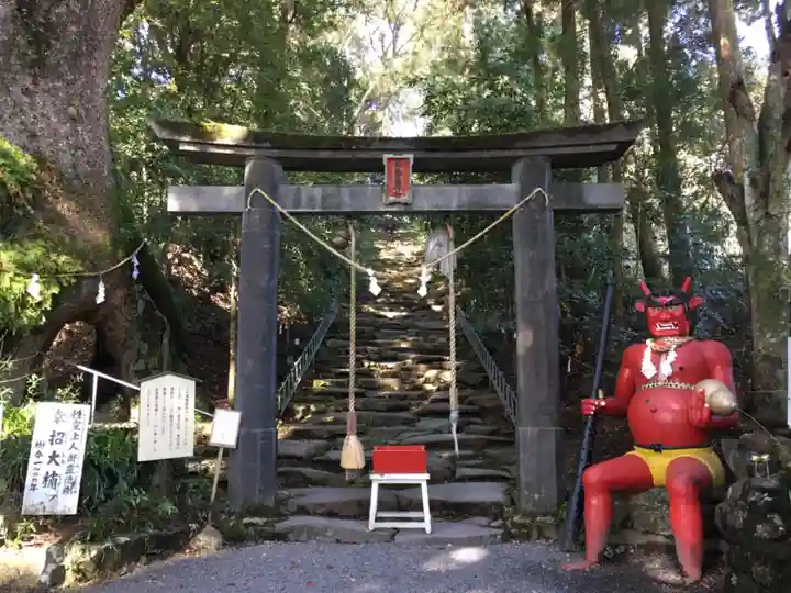 東霧島神社の鳥居