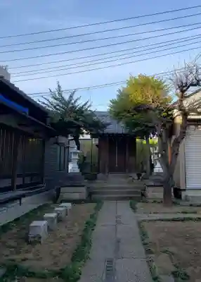 明徳稲荷神社の本殿・本堂