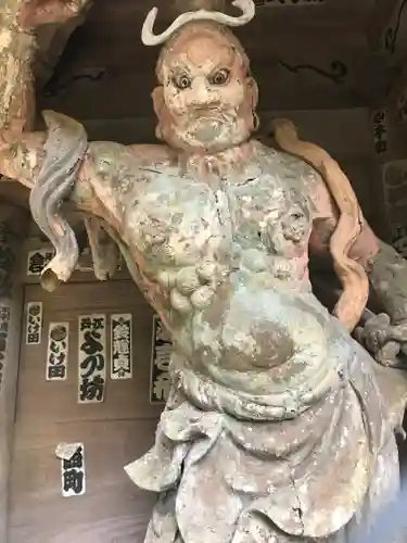 施福寺の像